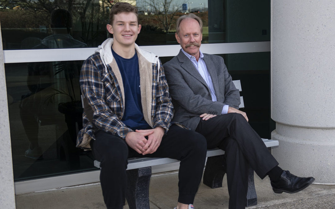 2018 Rogers Scholar Grant Oakes donates bench from recycled bottle caps