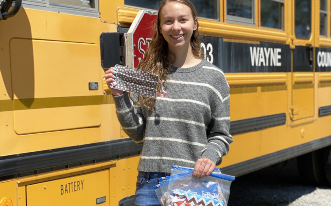 2019 Rogers Scholar Emma Carter donates PPE masks to local school district