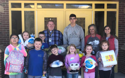 2019 Rogers Scholar John Hubbard donates blessing bags to homeless shelter in Manchester