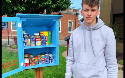 2021 Rogers Scholar Bryce Messer restocks Blessing Boxes in Knox County