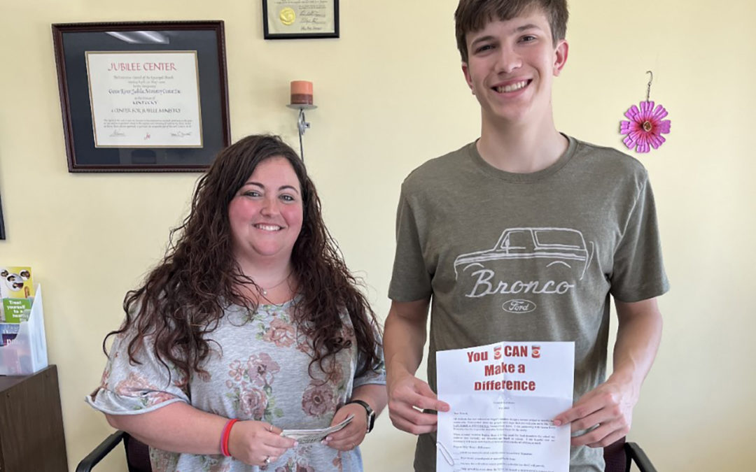 2021 Rogers Scholar Charles Cox organizes canned food drive for Taylor County