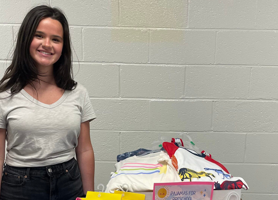 2022 Rogers Scholar Hannah Hall organizes pajama drive for Estill preschool students