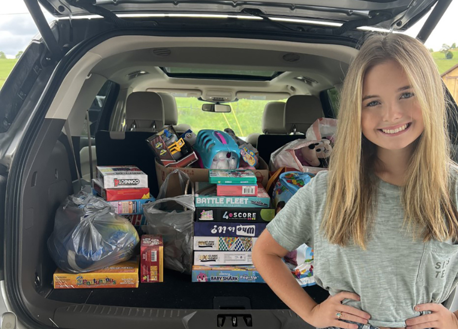 2022 Rogers Scholar Shelby Cole organizes toy drive for Eastern Kentucky children
